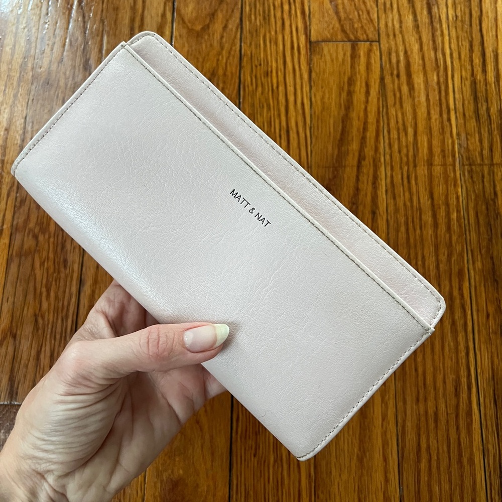 Mat & Nat vegan leather wallet